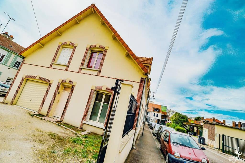 Duplex Centre Ville 6 Personnes Troyes Exterior foto